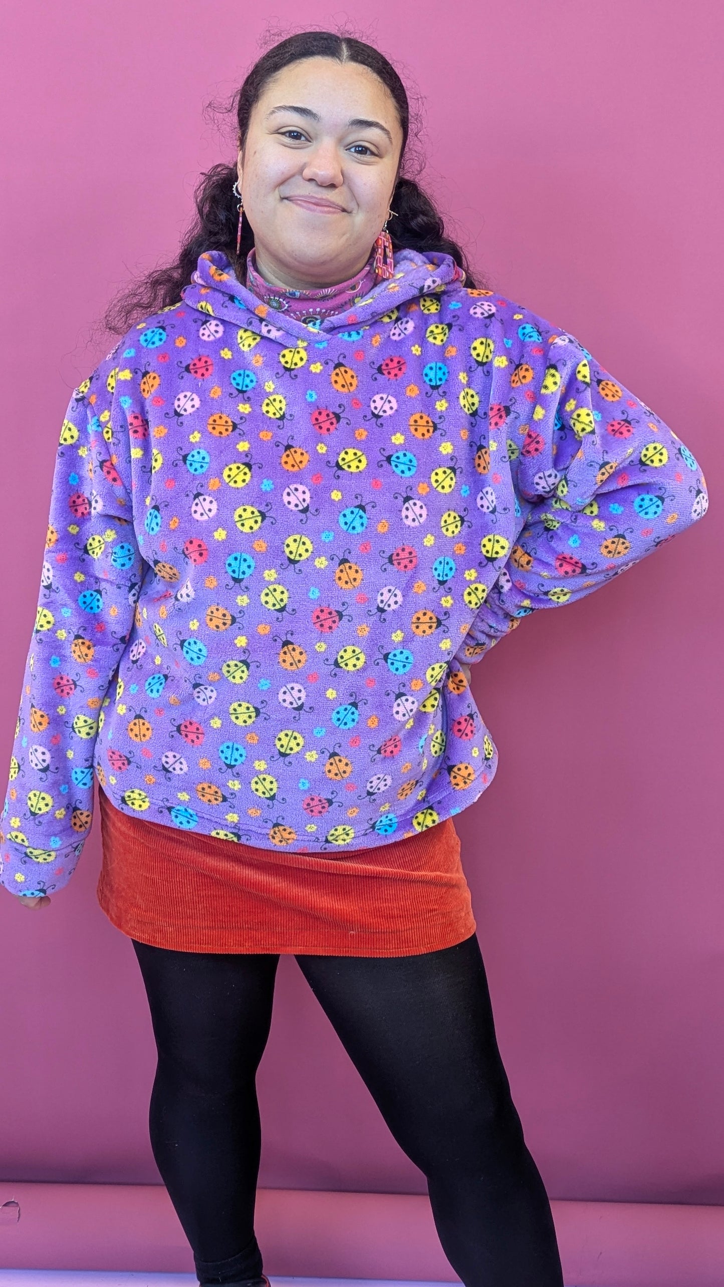 Hooded Pullover in Lilac Ladybirds