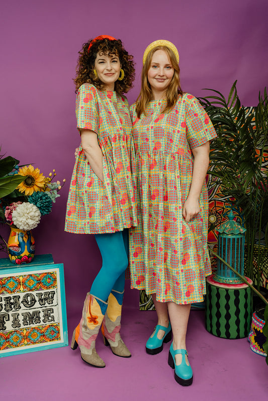Smock Dress in Dogtooth Circles