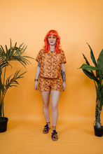 Load image into Gallery viewer, Needlecord Shorts in Retro Floral