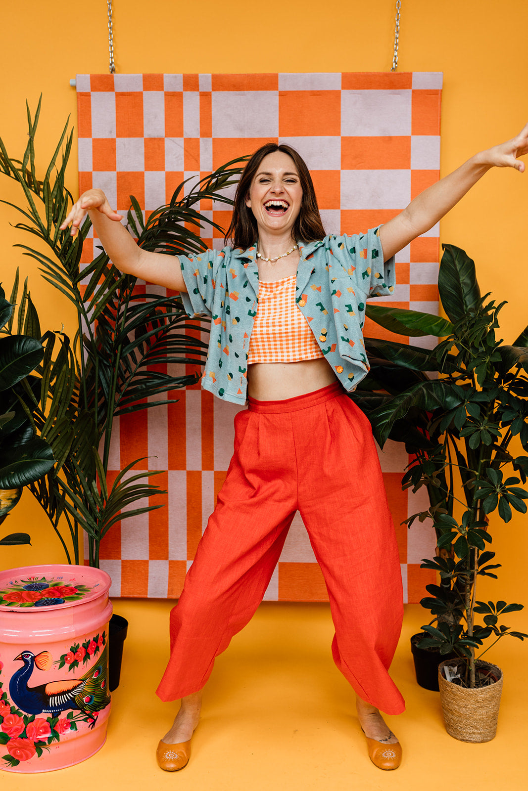 Cropped Bowling Shirt in Aqua Shapes